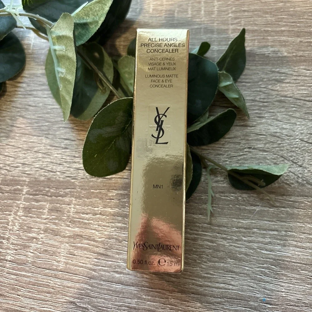 Yves Saint Laurent All Hours Precise Angles Face & Eye Concealer LW7 NIB